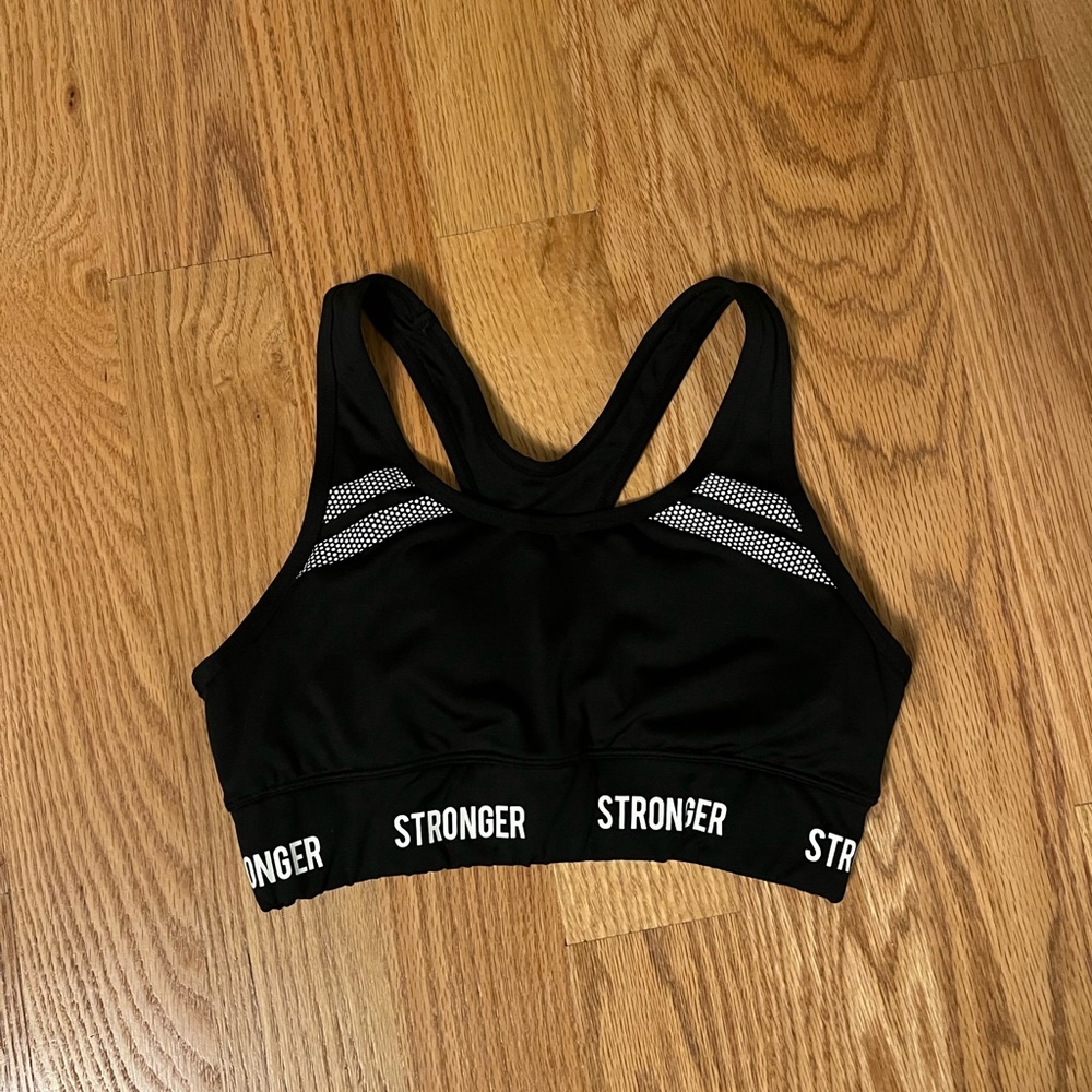 Black sports bra